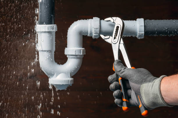 Professional Drain Cleaning technician working in Franklin, IL